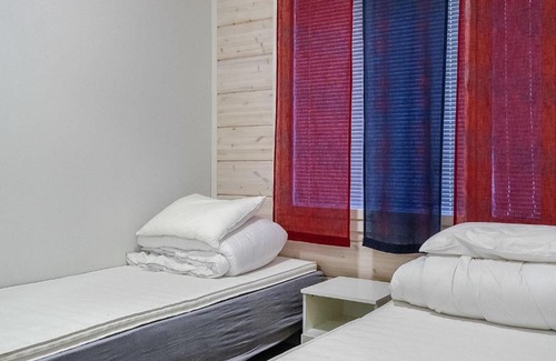 Koengaes House | Holiday Home Levin revontulitaivas b by Interhome