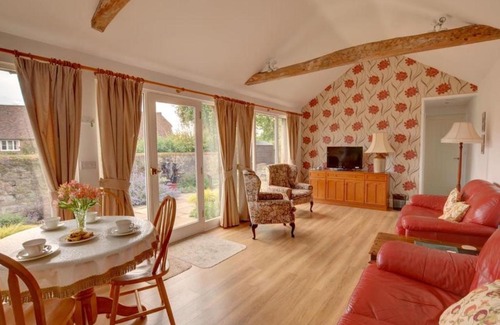 Nettlestead House | Holiday Home Lime Trees by Interhome
