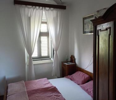 Sveti Jakov House | Holiday Home Lorraina