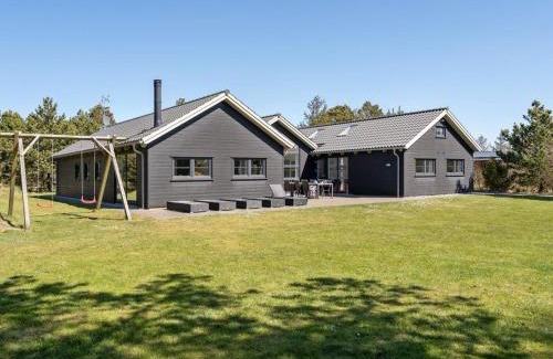 Blavand Strand House | Holiday Home Lova - 600m from the sea by Interhome