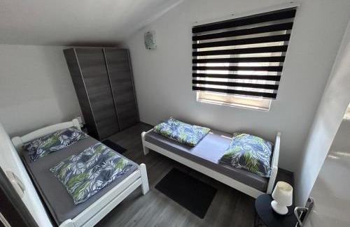Buzdohanj House | Holiday home Lucas with pool