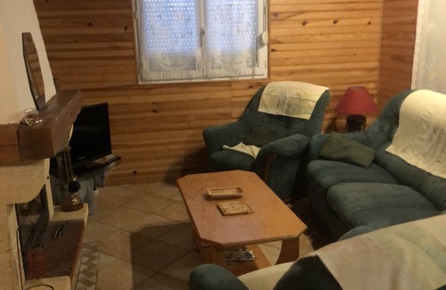 Nance House | Holiday Home 'Maison Sur 2 Niveaux' with Private Terrace, Private Garden and Balcony