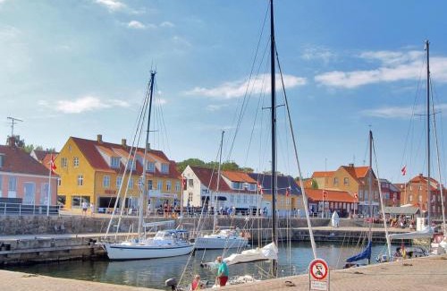 Sandvig House | Holiday Home Marlies - 300m from the sea by Interhome