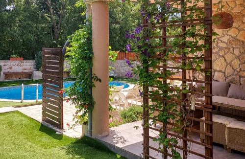 Polje House | Holiday Home Mikac by Interhome