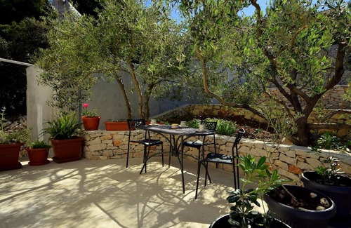 Povlja House | Holiday Home Mimako by Interhome