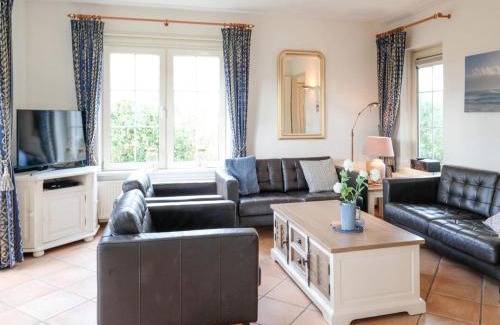 Sint Maartensvlotbrug House | Holiday Home near Beach and Forest