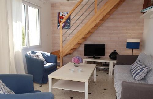 Plozevet House | Holiday Home Partie de pêche by Interhome