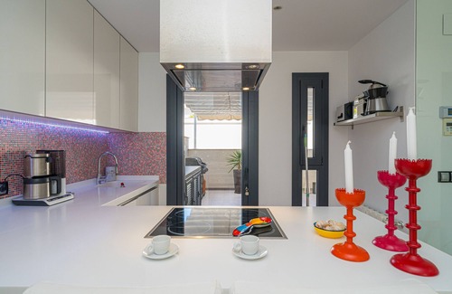 El Albir House | Holiday Home 'Pegaso Playa De Albir' with Sea View, Wi-Fi and Air Conditioning