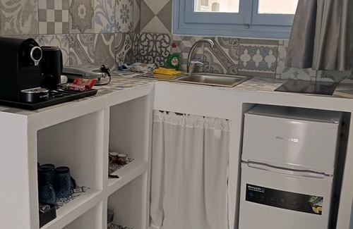 Grikos House | Holiday Home 'Pico Bello Patmos 26' with Mountain View, Wi-Fi and Air Conditioning