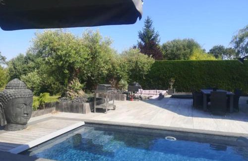 Carnac House | Holiday Home Quelvezin by Interhome