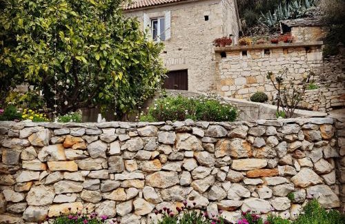 Jelsa House | Holiday Home Rubinić