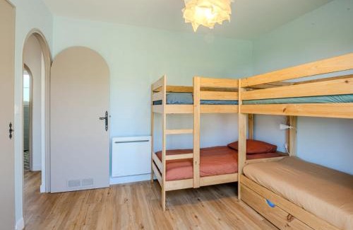 Mimizan House | Holiday Home Saint Hubert by Interhome