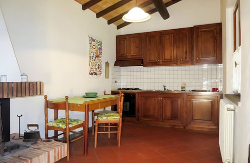 Montieri House | Holiday Home 'San Michele - Casa Rosa' with Mountain View, Shared Pool and Wi-Fi