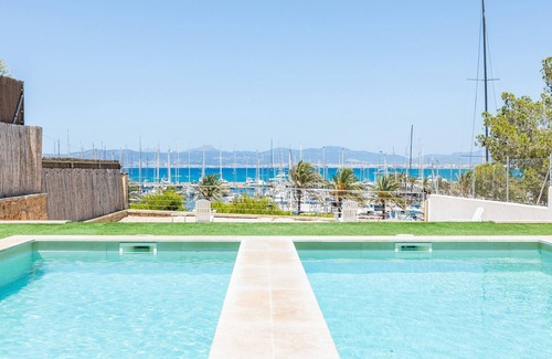 El Arenal House | Holiday Home 'Son Veri D'abaix Derecha' with Sea View, Wi-Fi and Air Conditioning