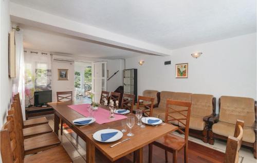 Stomorska House | Holiday Home Stomorska With Sea View 12