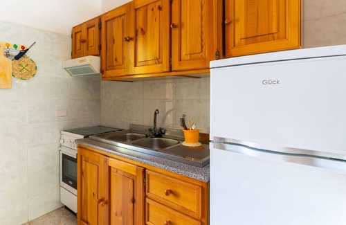 Presicce House | Holiday Home "Tenuta La Saracina - Villino 2" with Sea View, Balcony & Wi-Fi