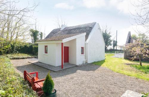 Neale House | Holiday Home The Neale by Interhome
