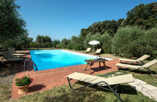 Simignano House | Holiday Home Triangolo by Interhome