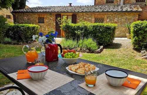 Simignano House | Holiday Home Triangolo by Interhome