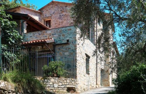 Villa Viani House | Holiday Home U Figu du Camin by Interhome