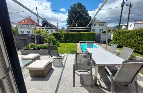Schwarzlackenau House | Holiday Home Vienna by Interhome