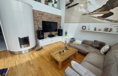 Schwarzlackenau House | Holiday Home Vienna by Interhome
