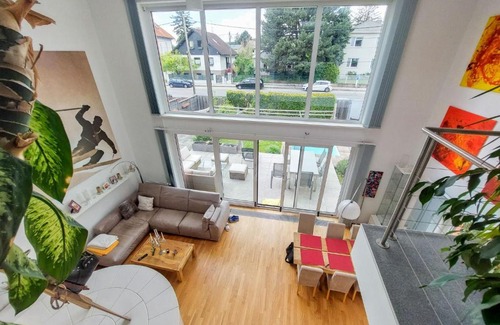 Schwarzlackenau House | Holiday Home Vienna by Interhome
