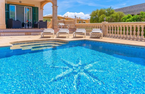 Portocolom House | Holiday Home Villa Alicia with Pool, Wi-Fi & Terrace