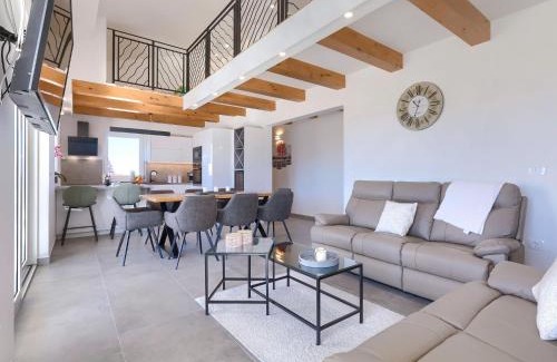 Nova Vas House | Holiday Home Villa Civitan by Interhome
