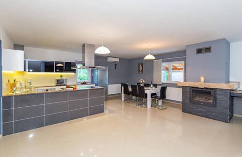 Podbablje Villa | Holiday home Villa Karina with private pool in Grubine-Imotski