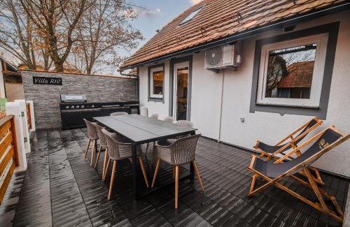Terme Catez House | Holiday Home Villa Rio in Terme Čatež