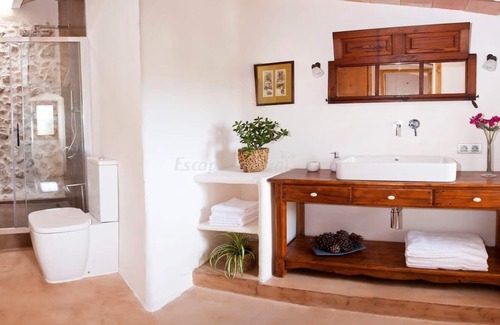 Son Macia Villa | Holiday Home Villa Son Vell with Mountain View, Pool & Wi-Fi