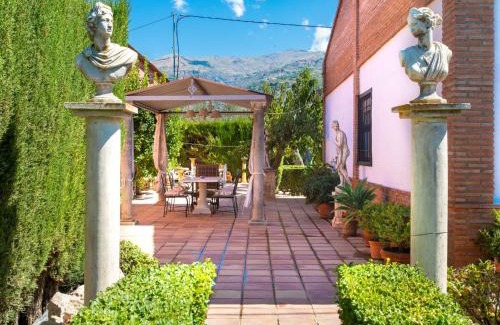 Niguelas House | Holiday Home Villa Verde by Interhome