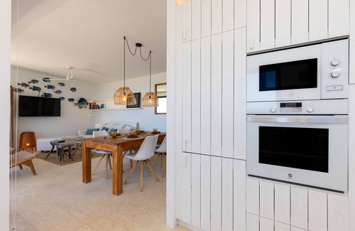 Es Murtar House | Holiday Home 'Vista Al Mar Es Murtar' with Sea View, Wi-Fi and Air Conditioning