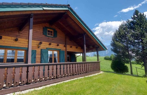Reith House | Holiday home with wi-fi and satellite TV