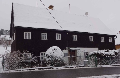 Frydlant House | Holiday home with large garden and outdoor pool