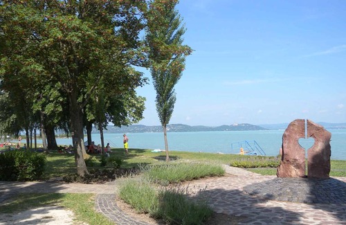 Zamardi House | Holiday home with outdoor pool and WiFi