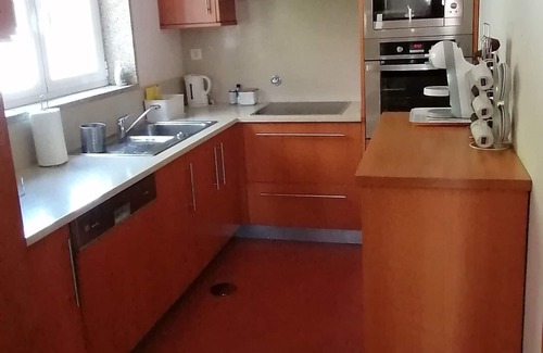Vila Nova de Famalicao Villa | Holiday home with pool. VN Famalicao Braga North Portugal