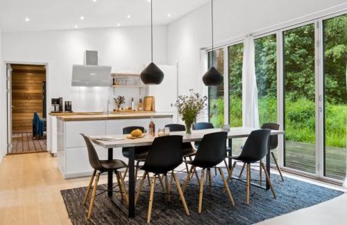 Hoensinge House | Holiday Home Zezilie - 500m from the sea by Interhome