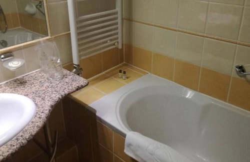 Sarajevo House | Holiday Hotel Sarajevo Standard Triple BB 3 people