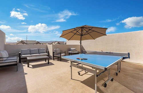 St. George Condo | Holiday House #73: Desert Color Lagoon + Beaches