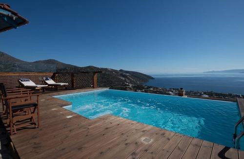 Katsikia House | Holiday house Agios Nikolaos for 1 - 5 persons with 3 bedrooms - Holiday home