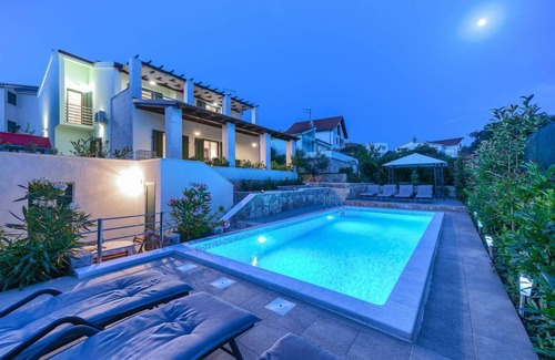 Razanj Villa | Holiday House Ariana - lovely holiday home with a pool near the beach