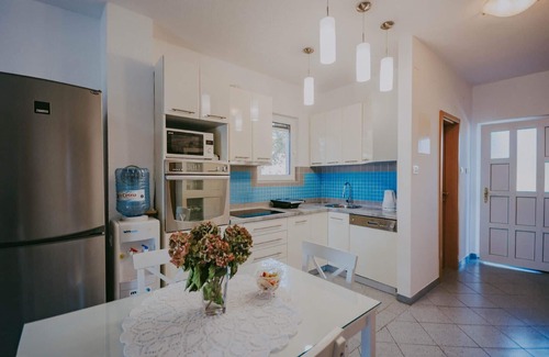 Kastel House | Holiday house Buje for 1 - 10 persons with 4 bedrooms - Row house