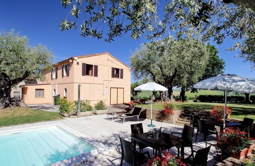 Colle San Valentino House | Holiday house Cingoli for 1 - 8 persons with 3 bedrooms - Holiday home