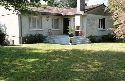 Chavenon House | Holiday house in Auvergne surrounded by a large and beautiful garden