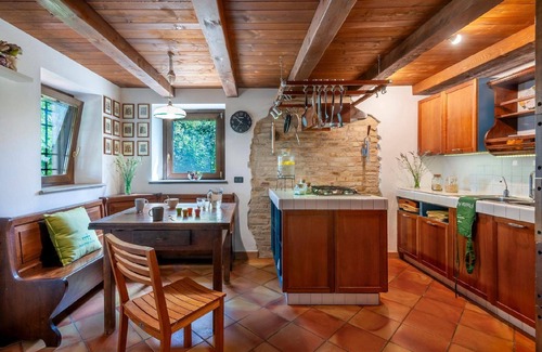Monteciccardo House | Holiday house Monteciccardo for 1 - 9 persons with 4 bedrooms - Holiday home