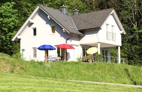 Micheldorf in Oberoesterreich Villa | Holiday house – oasis of tranquility in the alpine upland – unknown Austria