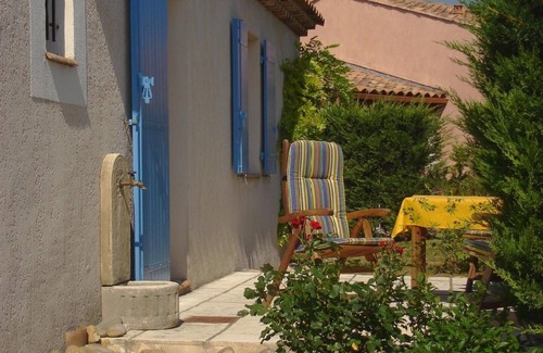 Pierrevert House | Holiday house Pierrevert for 1 - 4 persons with 3 bedrooms - Holiday house