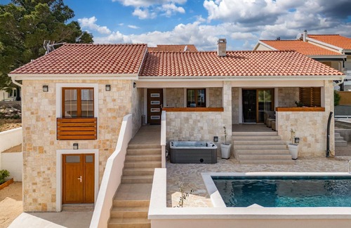 Pridraga House | Holiday house Pridraga for 1 - 4 persons with 2 bedrooms - Holiday home